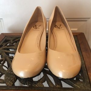 Final price 💥Vince Camuto Gabriel cream shoes 9M